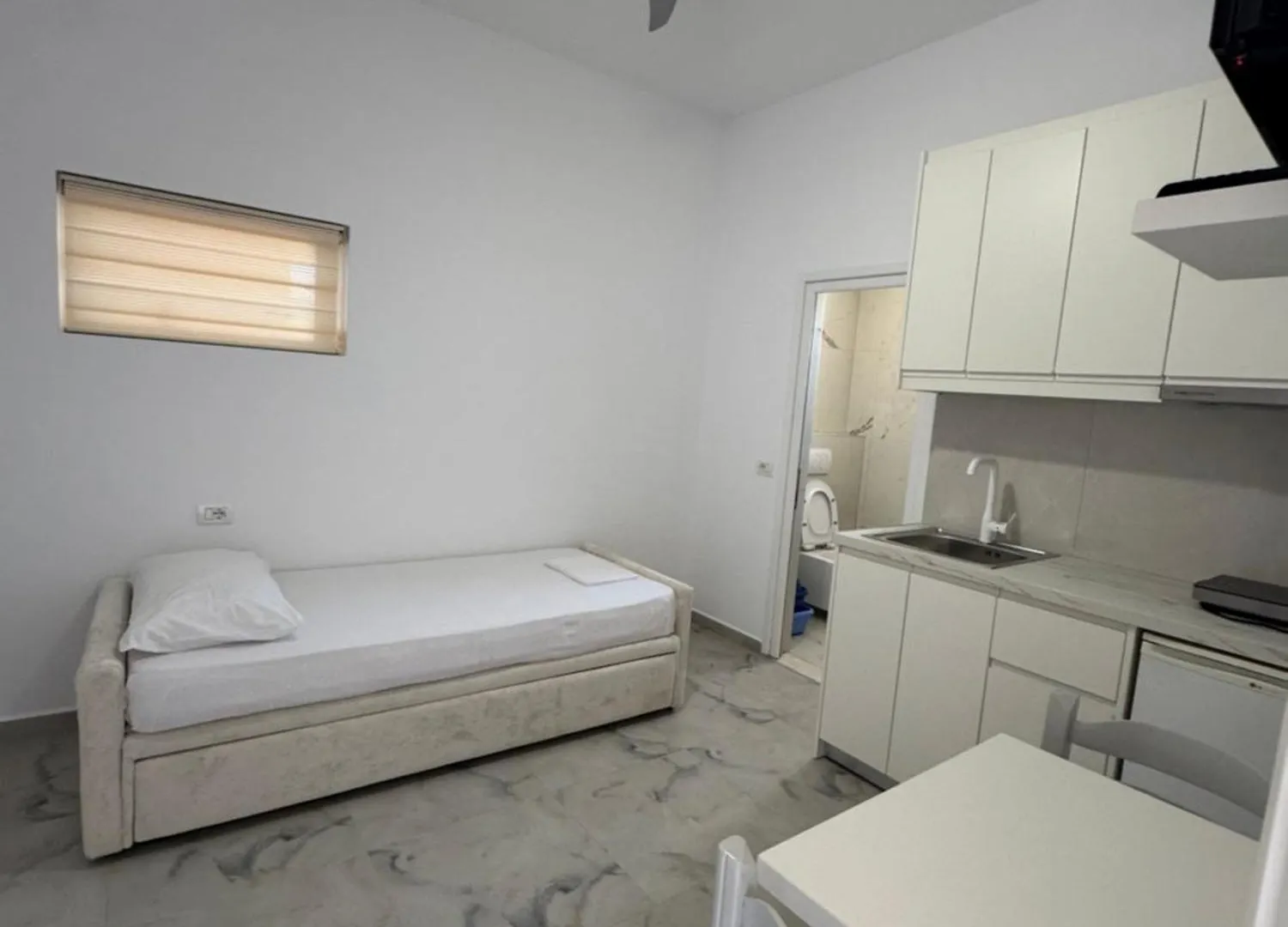 Bega Guesthouse Ksamil